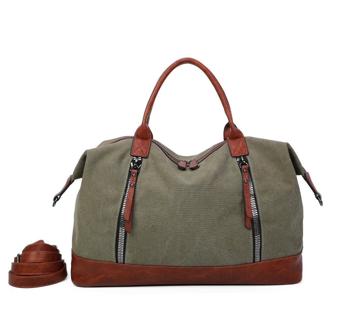 Ines Delaure | Nova Weekender
